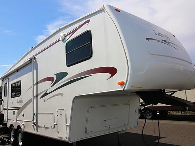 2003 Keystone Laredo Photo