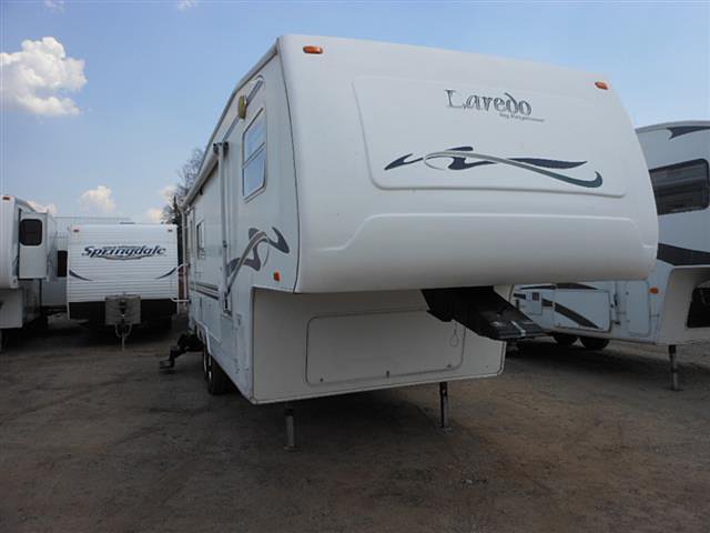 2002 Keystone Laredo Photo