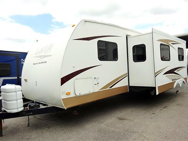 2008 Keystone Laredo Photo