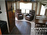 2014 Keystone Laredo Photo #25