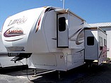 2010 Keystone Laredo Photo #2
