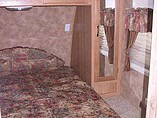 2006 Keystone Laredo Photo #2