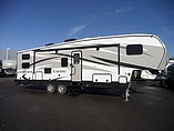 2015 Keystone Laredo Photo #2