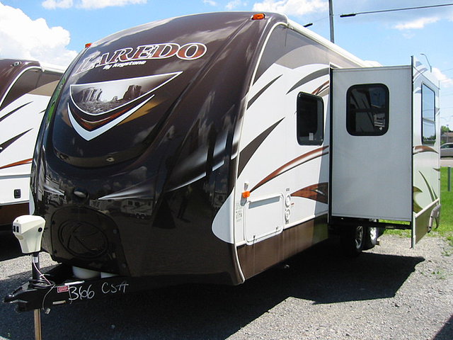 2013 Keystone Laredo Photo