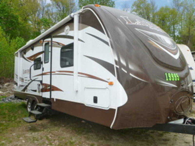 2013 Keystone Laredo Photo