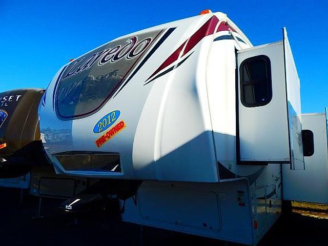 2012 Keystone Laredo Photo