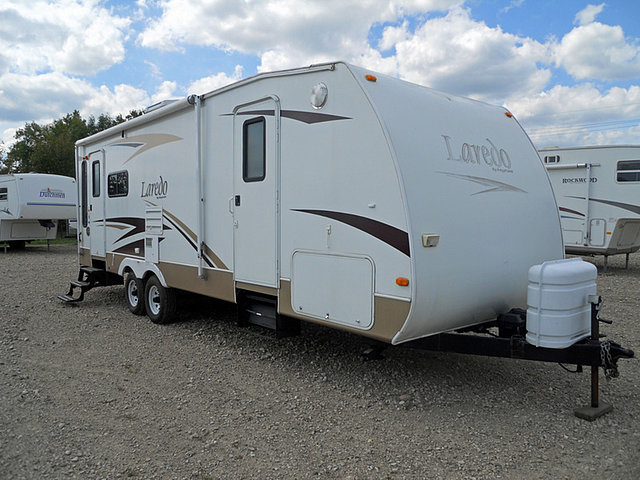 2007 Keystone Laredo Photo