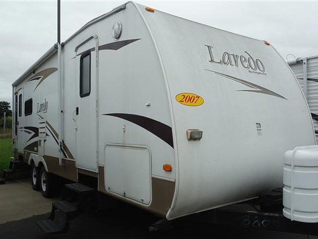 2007 Keystone Laredo Photo