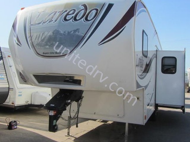 2012 Keystone Laredo Photo
