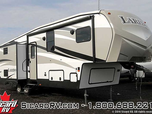 2015 Keystone Laredo Photo