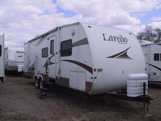 2006 Keystone Laredo Photo