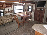 2011 Keystone Laredo Photo #5