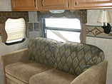 2011 Keystone Laredo Photo #7