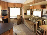 2009 Keystone Laredo Photo #4