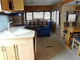 2005 Keystone Laredo Photo #3