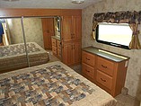 2011 Keystone Laredo Photo #9