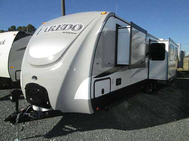 2015 Keystone Laredo Photo