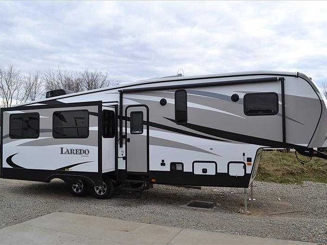 15 Keystone Laredo