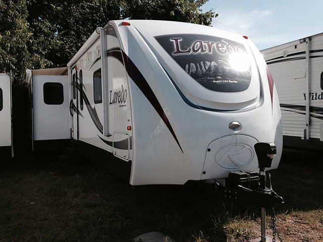 2012 Keystone Laredo Photo