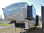 2015 Keystone Laredo Photo #2