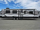 2015 Keystone Laredo Photo #20