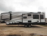 2016 Keystone Laredo Photo #5