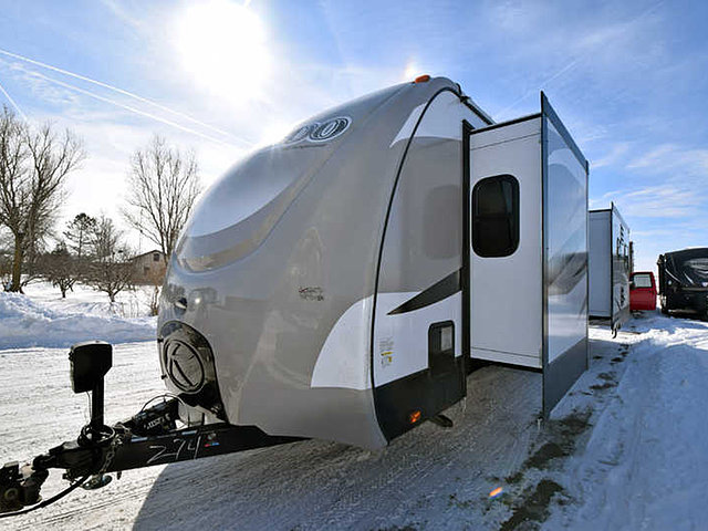 2015 Keystone Laredo Photo