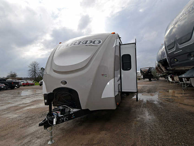 2015 Keystone Laredo Photo