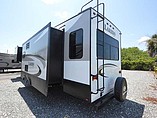 2016 Keystone Laredo Photo #6