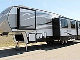 2015 Keystone Laredo Photo #2
