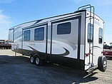 2015 Keystone Laredo Photo #23