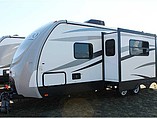 15 Keystone Laredo LHT