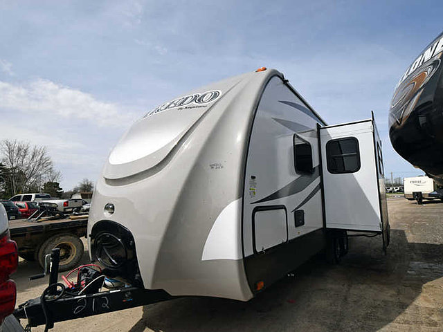 2015 Keystone Laredo Photo