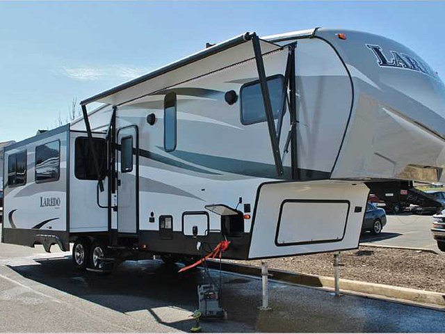 15 Keystone Laredo Super Lite