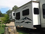 2004 Keystone Montana Photo #4