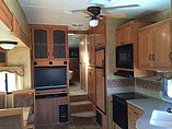 2009 Keystone Montana Photo #9