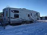 2009 Keystone Montana Photo #2