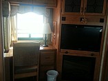 2010 Keystone Montana Photo #10