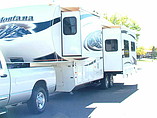 2010 Keystone Montana Photo #10