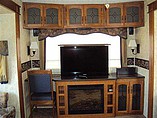 2010 Keystone Montana Photo #3