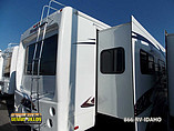2011 Keystone Montana Photo #5