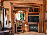 2013 Keystone Montana Photo #4
