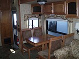 2009 Keystone Montana Photo #6