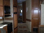 2009 Keystone Montana Photo #9
