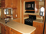 2009 Keystone Montana Photo #15