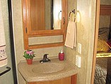 2009 Keystone Montana Photo #9