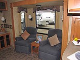 2008 Keystone Montana Photo #5