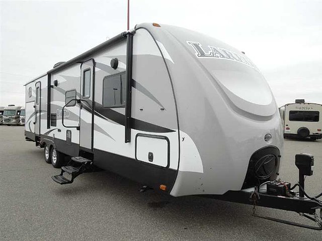 2015 Keystone Laredo Super Lite Photo