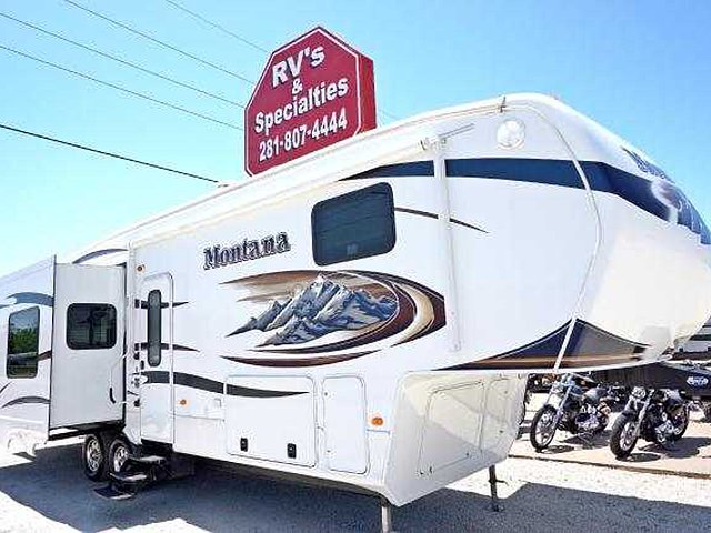 2011 Keystone Montana Photo