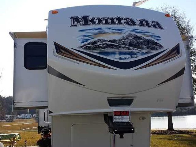 2014 Keystone Montana Photo
